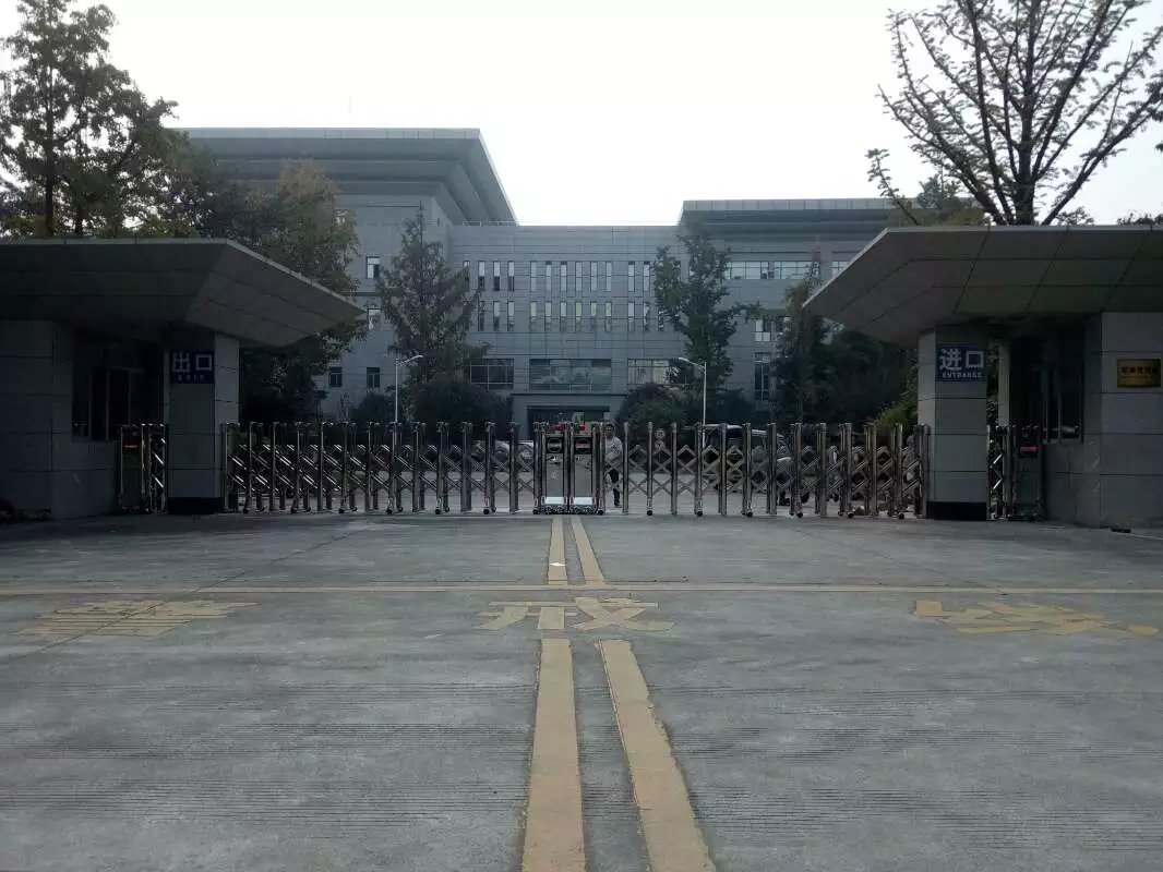 南昌青云谱区南昌青云谱区四川消防总队伸缩门